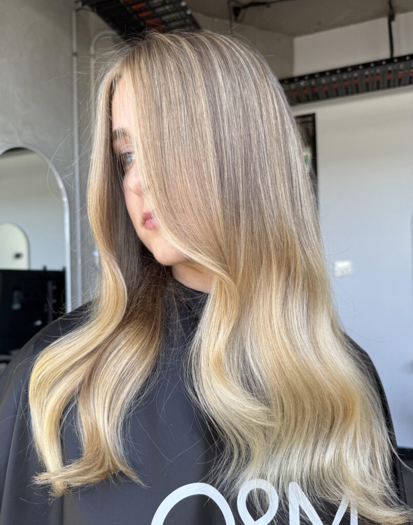 gemma rose hairdresser at salon space in abbotsford coworking salon hairdresser